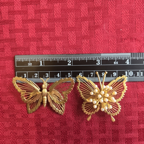 Monet Gold and Cream Butterfly Brooch Set - Picture 3 of 4